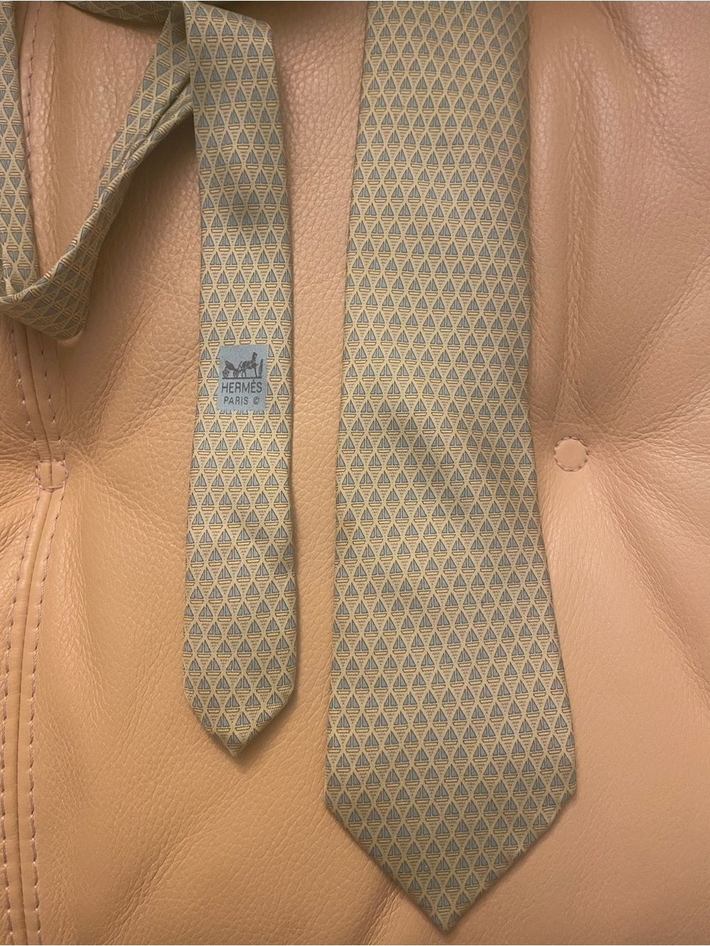 Hermes Green and Beige Geometric Silk Tie